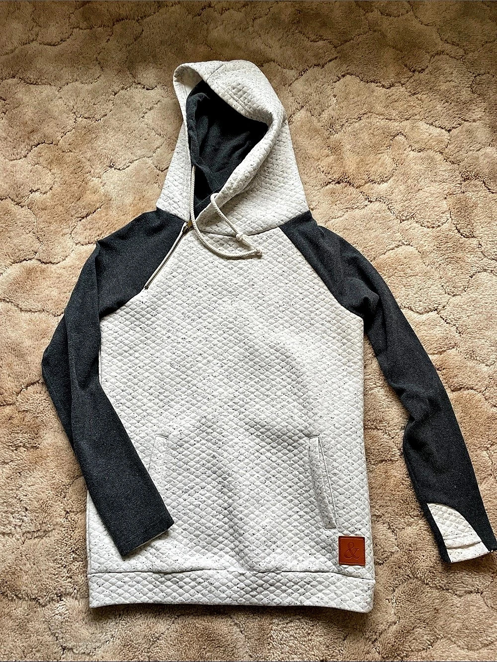 Quilted Pullover Hoodie in White & Gray
